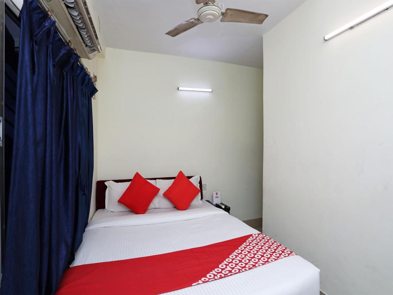 Oyo 13906 Vinita Inn Santragachi Dış mekan fotoğraf