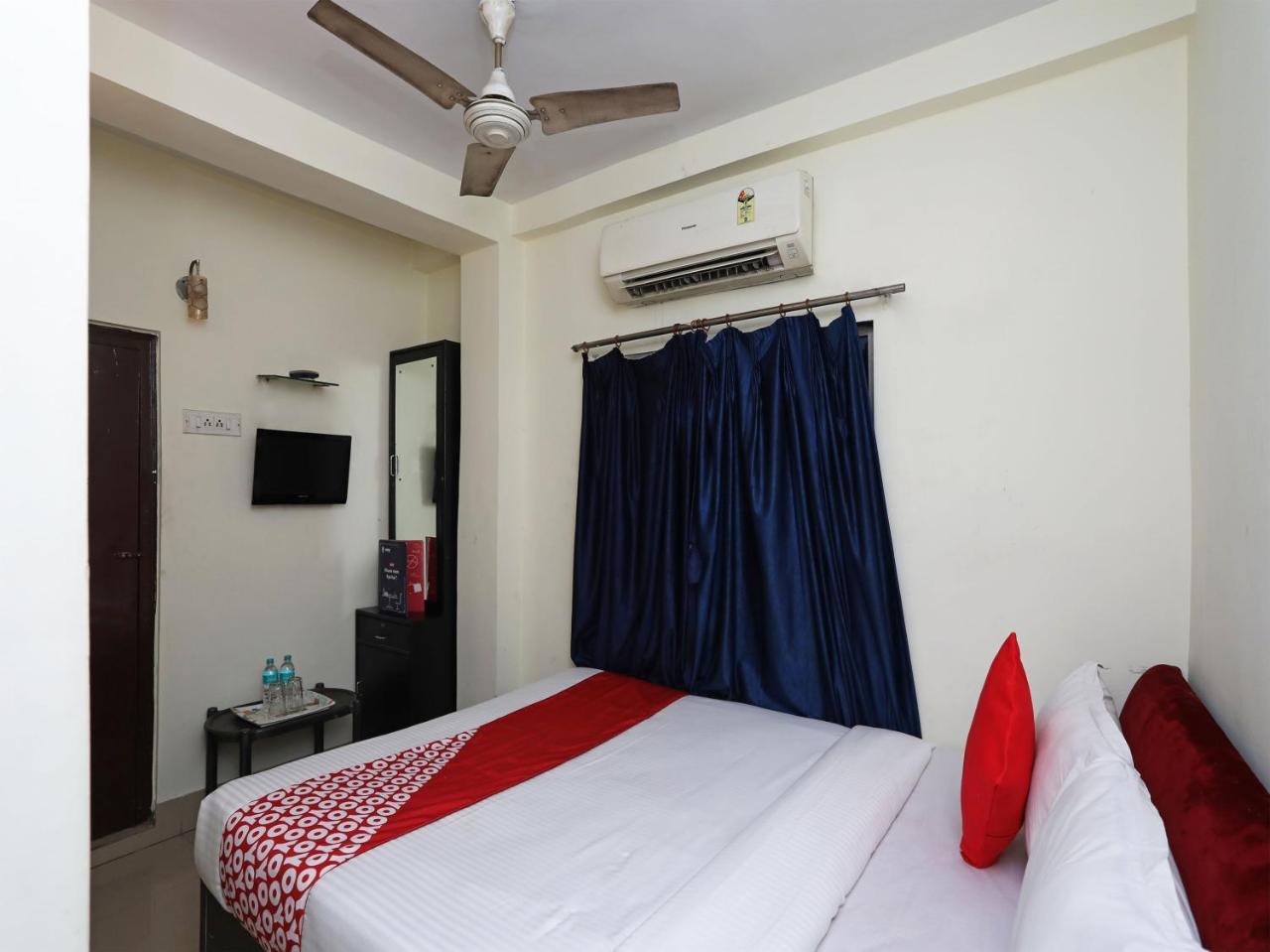 Oyo 13906 Vinita Inn Santragachi Dış mekan fotoğraf